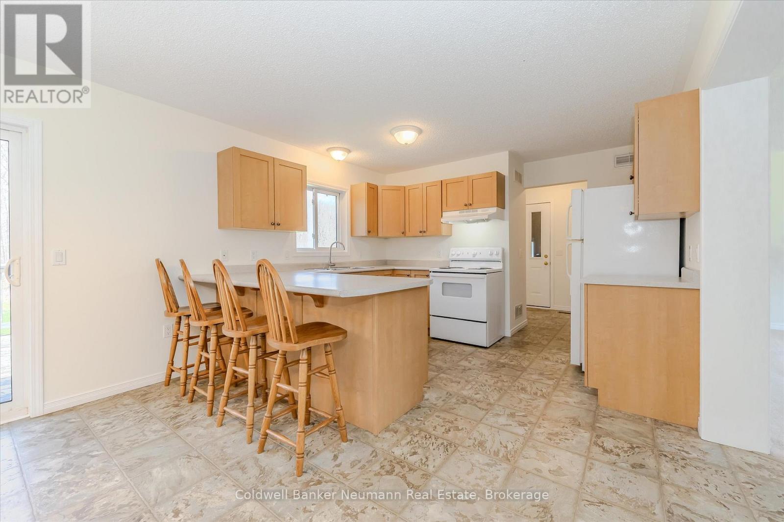 Photo 9 of 2540 Hespeler Road, Cambridge ON