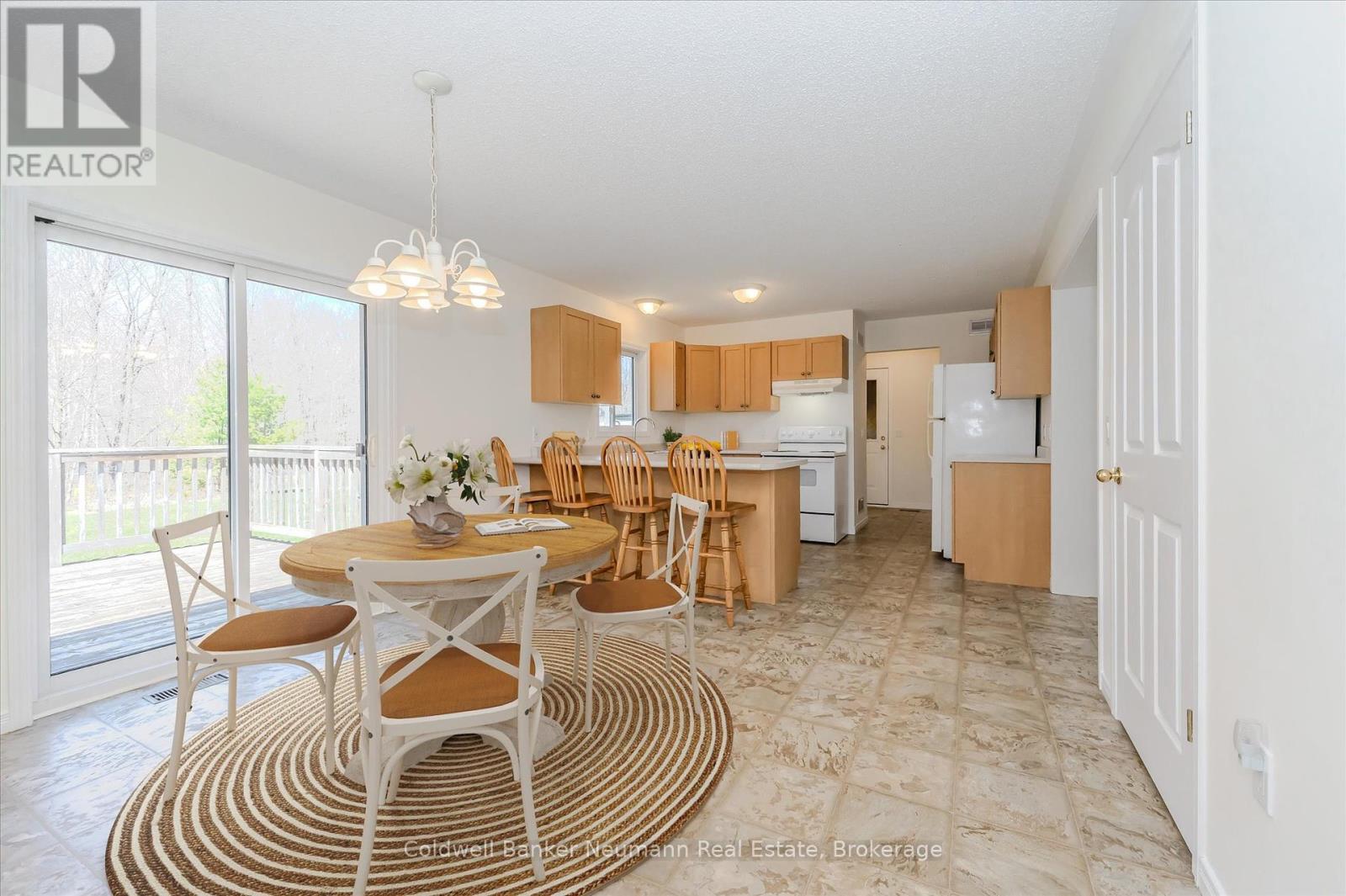 Photo 37 of 2540 Hespeler Road, Cambridge ON