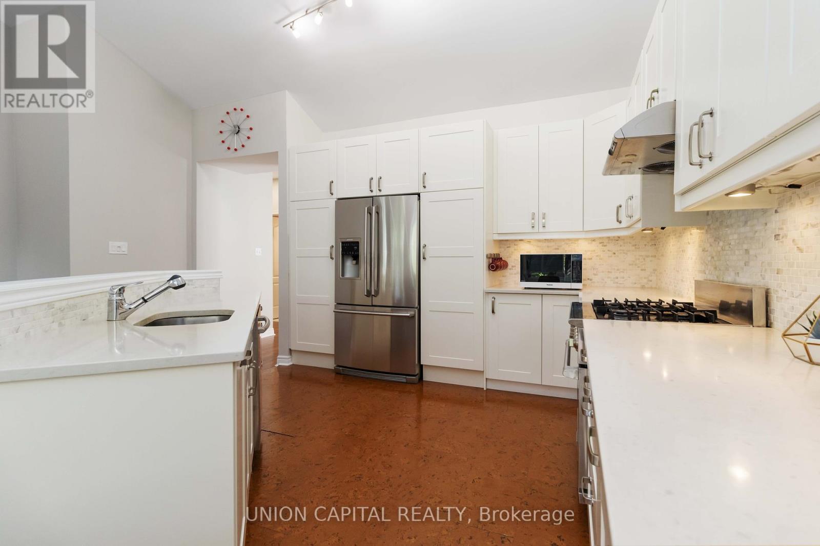 Photo 6 of 2805 Bushland Crescent, Mississauga ON