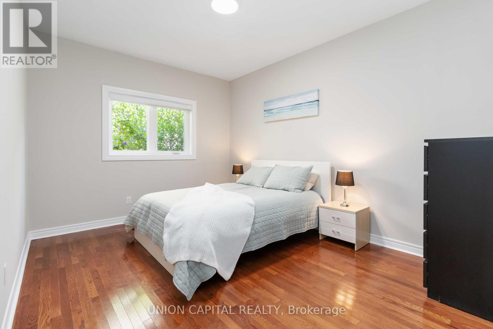 Photo 18 of 2805 Bushland Crescent, Mississauga ON