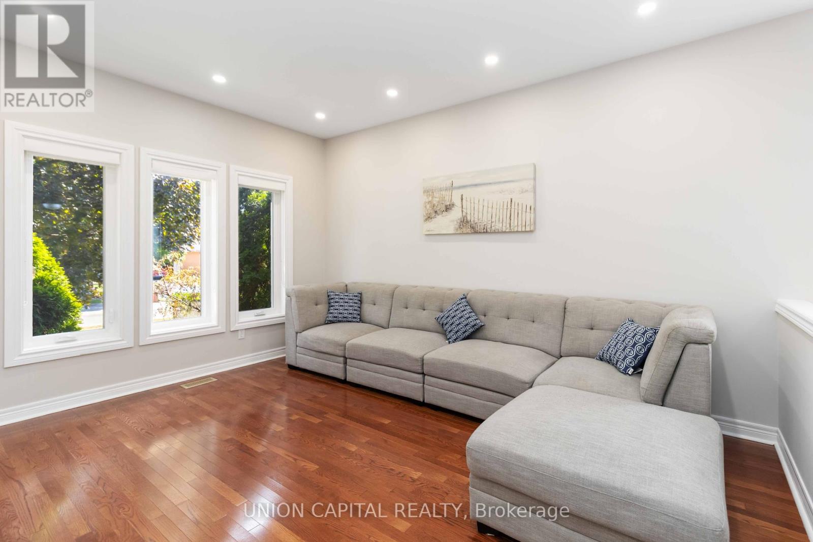 Photo 32 of 2805 Bushland Crescent, Mississauga ON