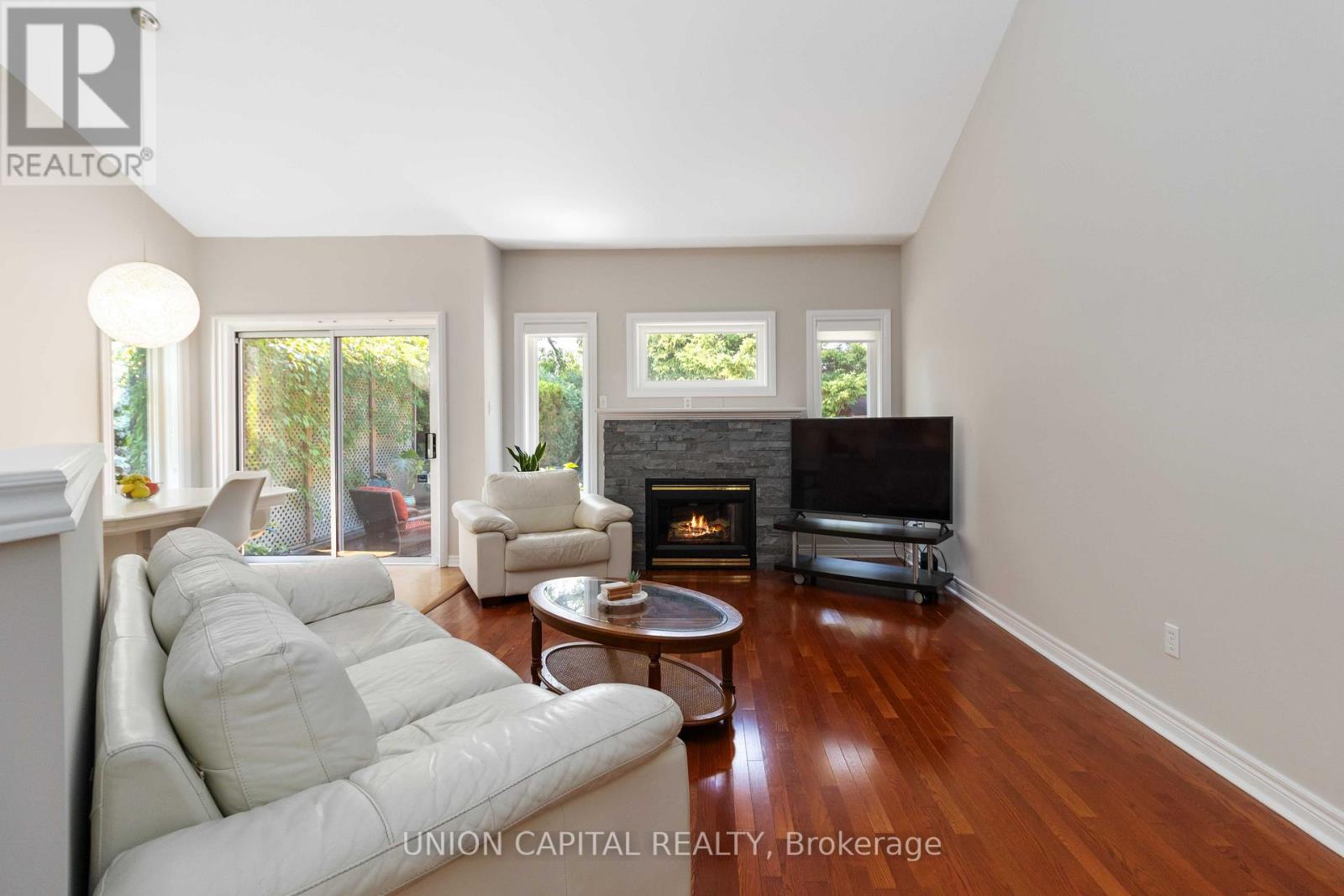 Photo 31 of 2805 Bushland Crescent, Mississauga ON