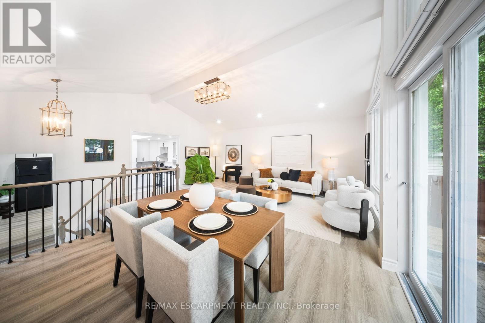 Photo 10 of 665 Kipling Avenue, Toronto ON