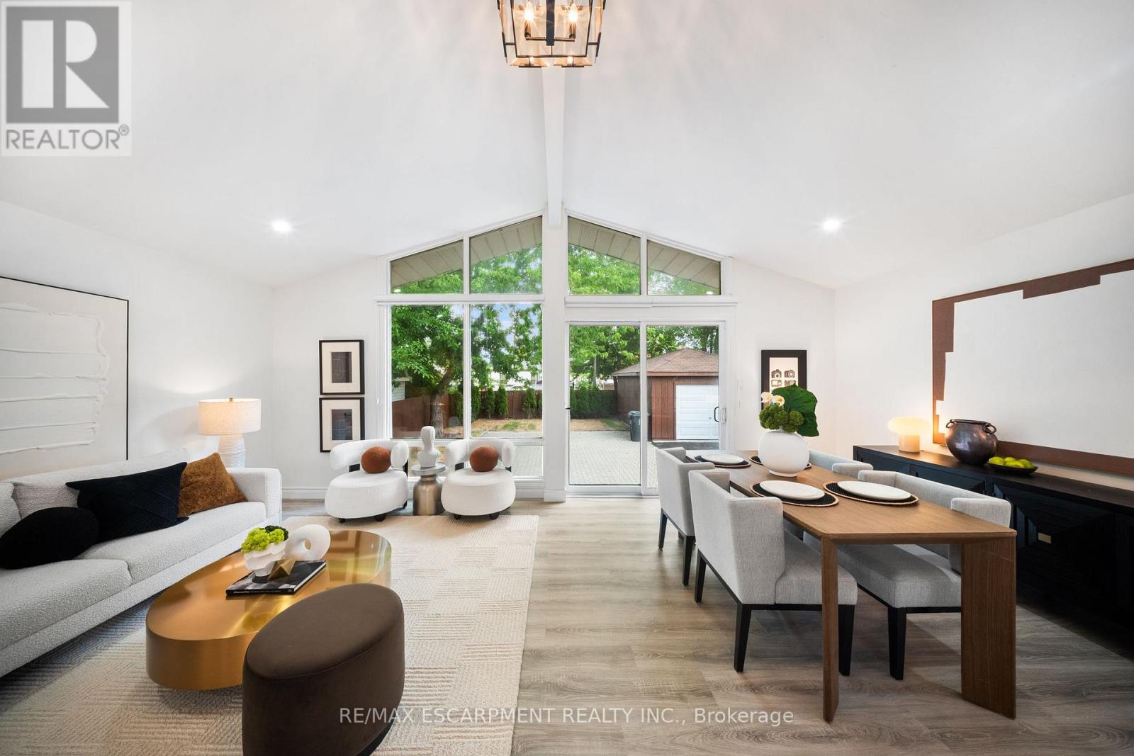 Photo 13 of 665 Kipling Avenue, Toronto ON