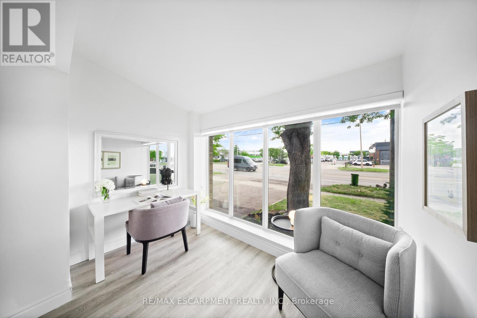 Photo 24 of 665 Kipling Avenue, Toronto ON