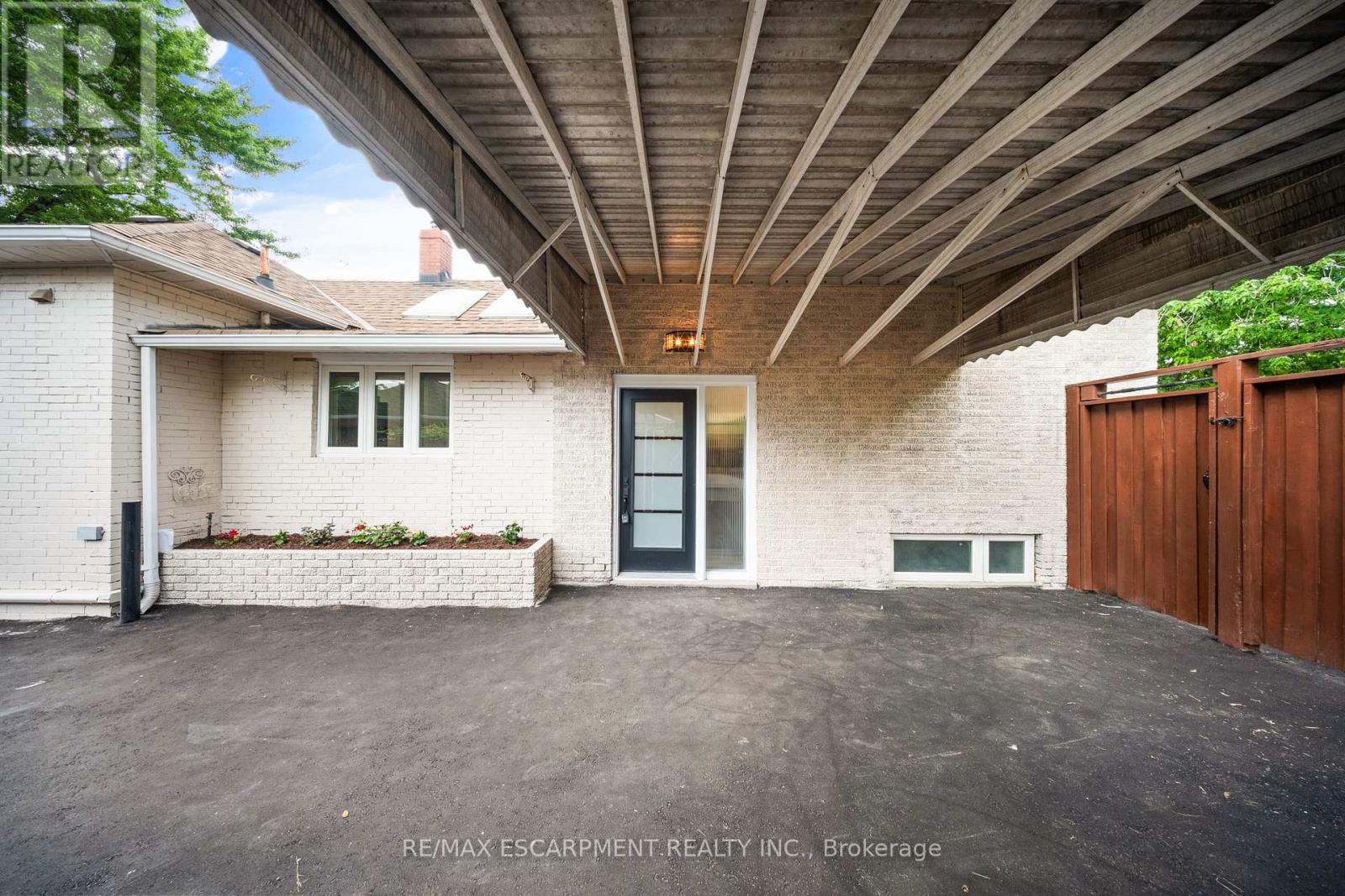 Photo 38 of 665 Kipling Avenue, Toronto ON