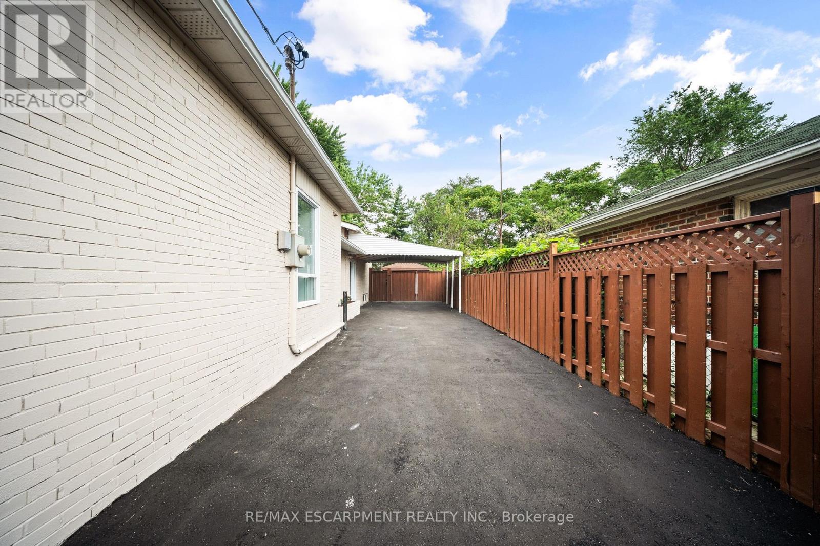 Photo 40 of 665 Kipling Avenue, Toronto ON