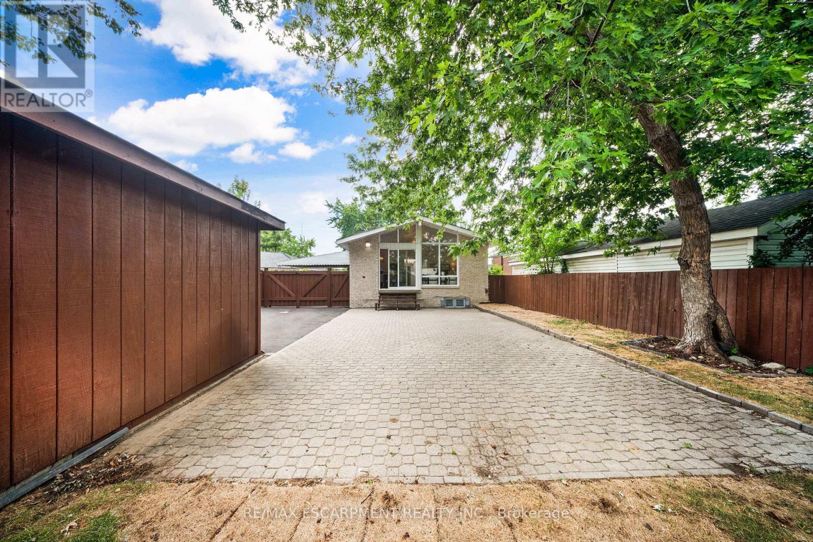Photo 42 of 665 Kipling Avenue, Toronto ON