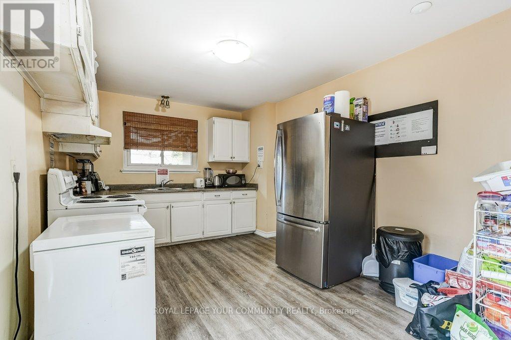 Photo 28 of 2290 Delkus Crescent, Mississauga ON