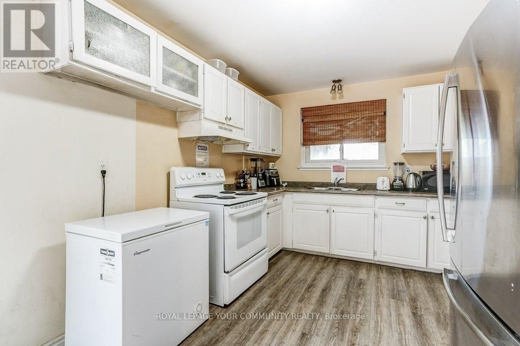 Photo 30 of 2290 Delkus Crescent, Mississauga ON