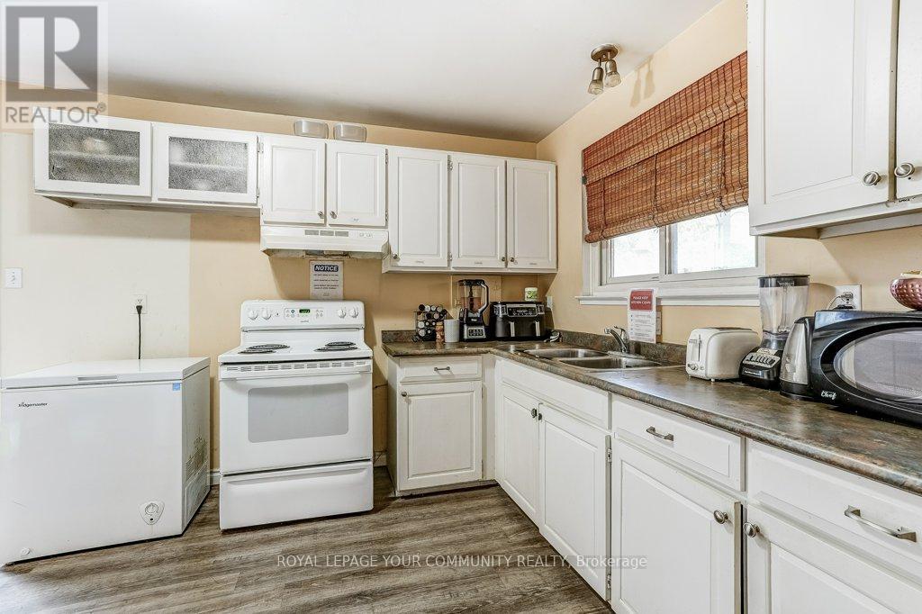 Photo 36 of 2290 Delkus Crescent, Mississauga ON