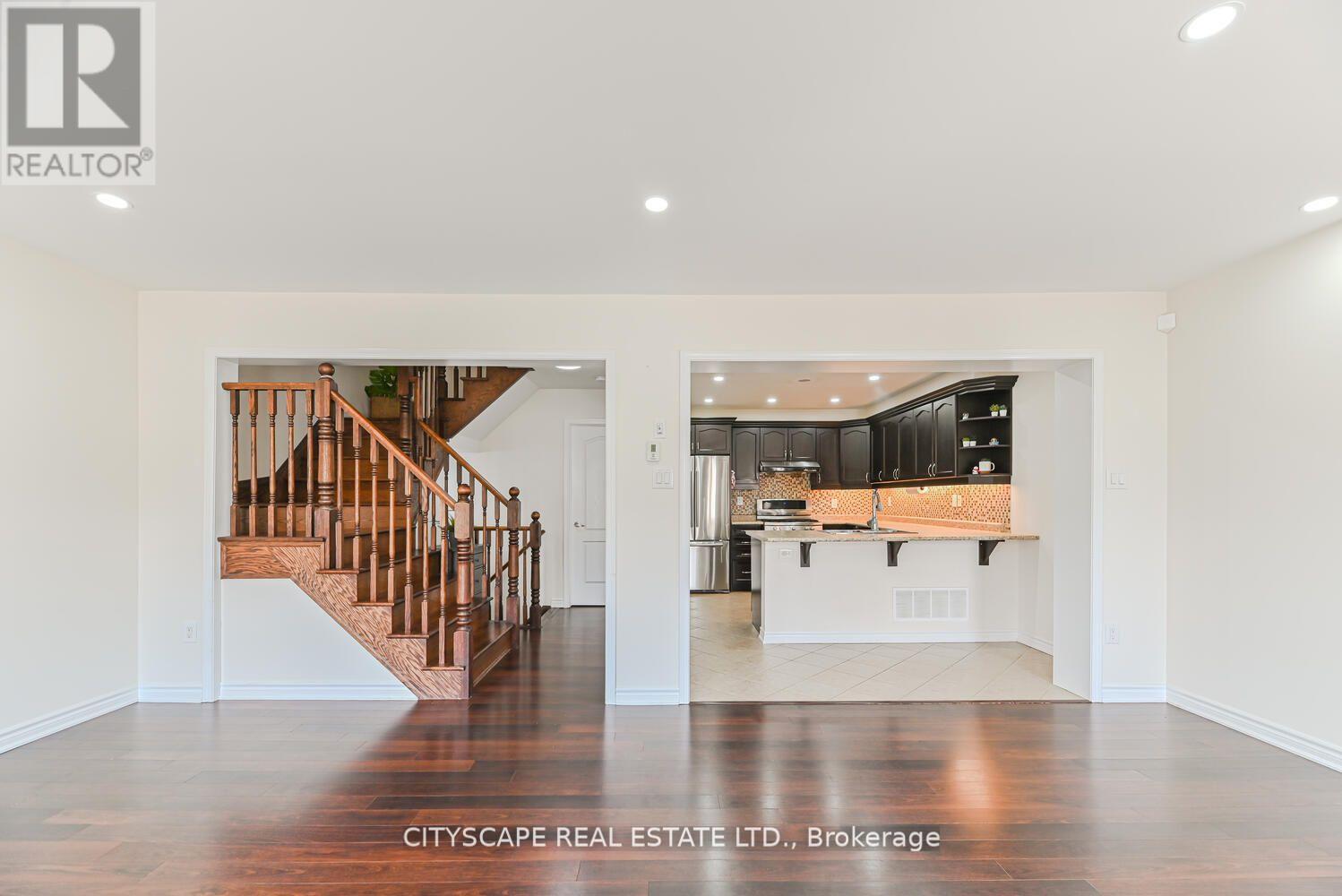 Photo 19 of 553 Pharo Point, Milton ON