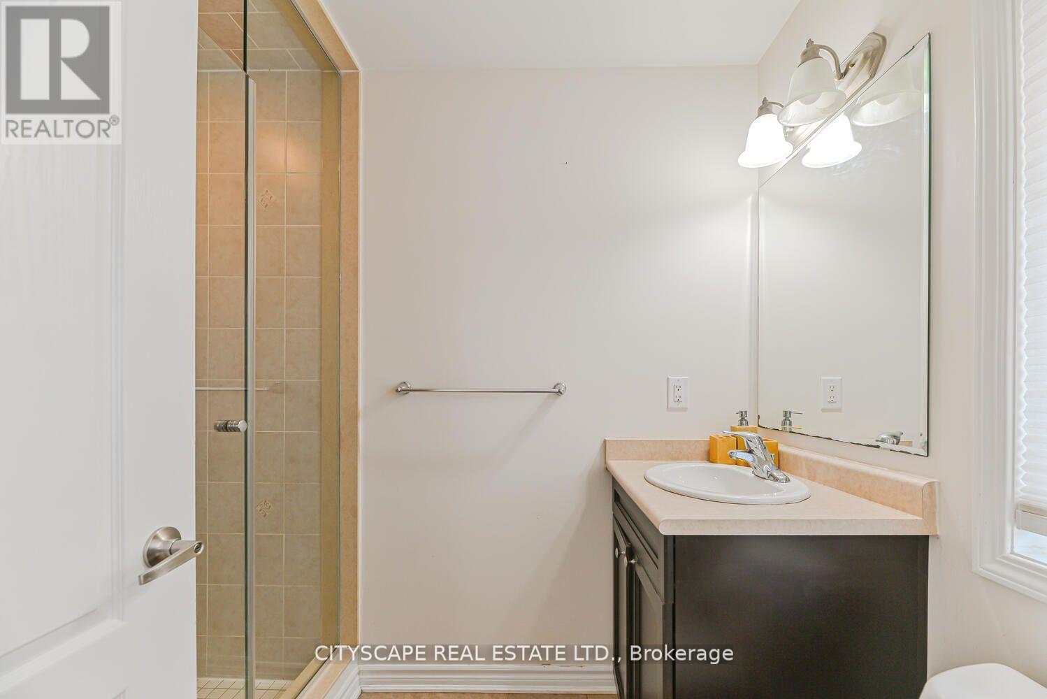 Photo 36 of 553 Pharo Point, Milton ON