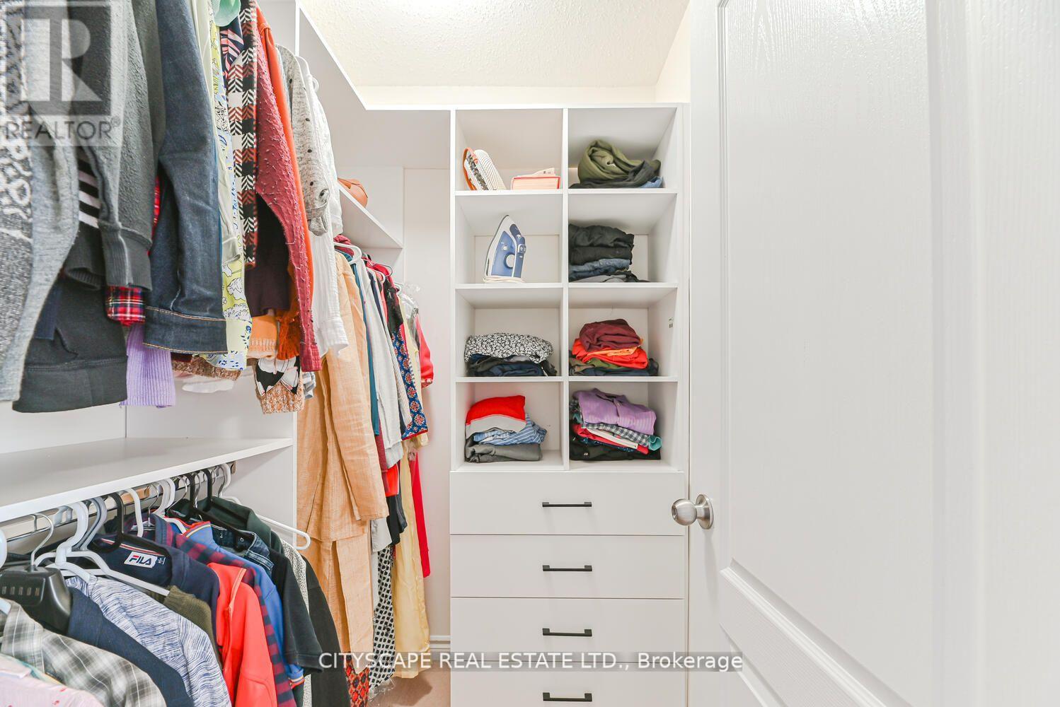 Photo 24 of 553 Pharo Point, Milton ON