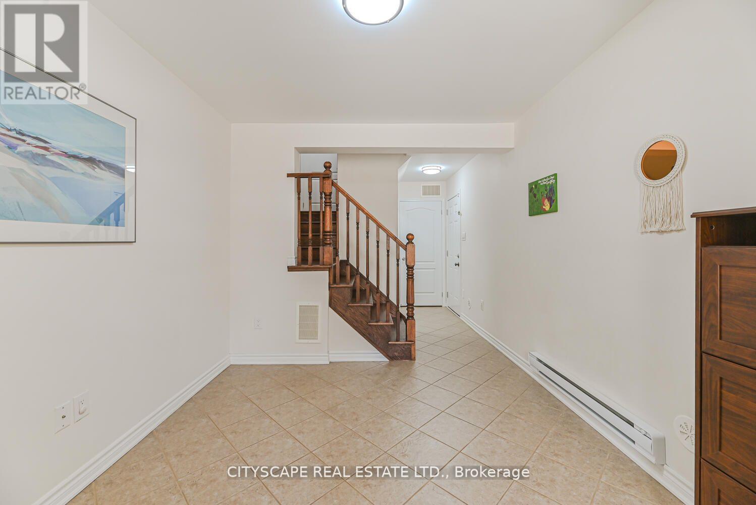 Photo 42 of 553 Pharo Point, Milton ON