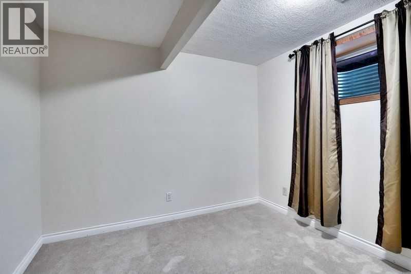 Photo 35 of 117 Walden Square Se, Calgary AB