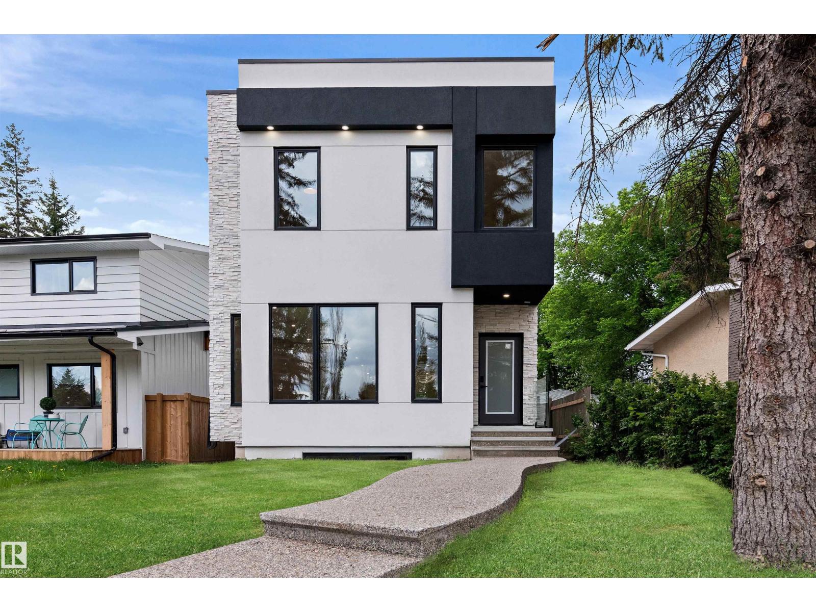 Photo 1 of 13809 Buena Vista Rd Nw, Edmonton AB
