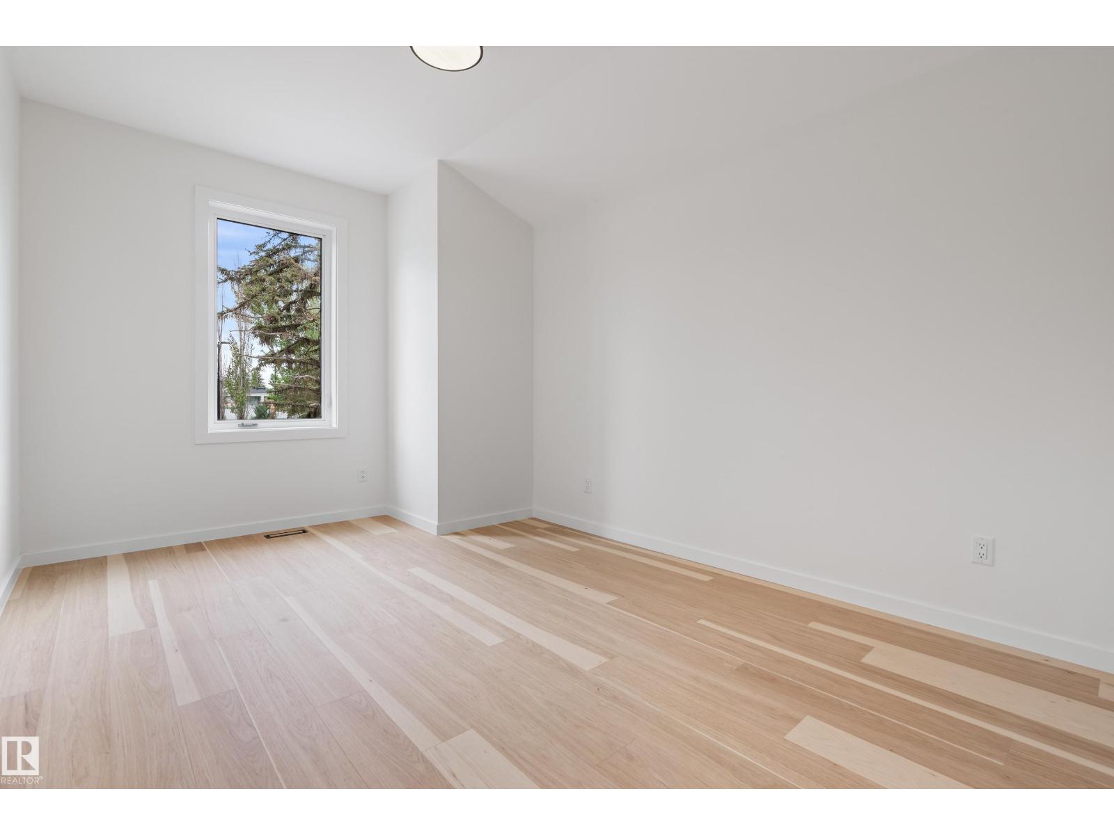 Photo 29 of 13809 Buena Vista Rd Nw, Edmonton AB