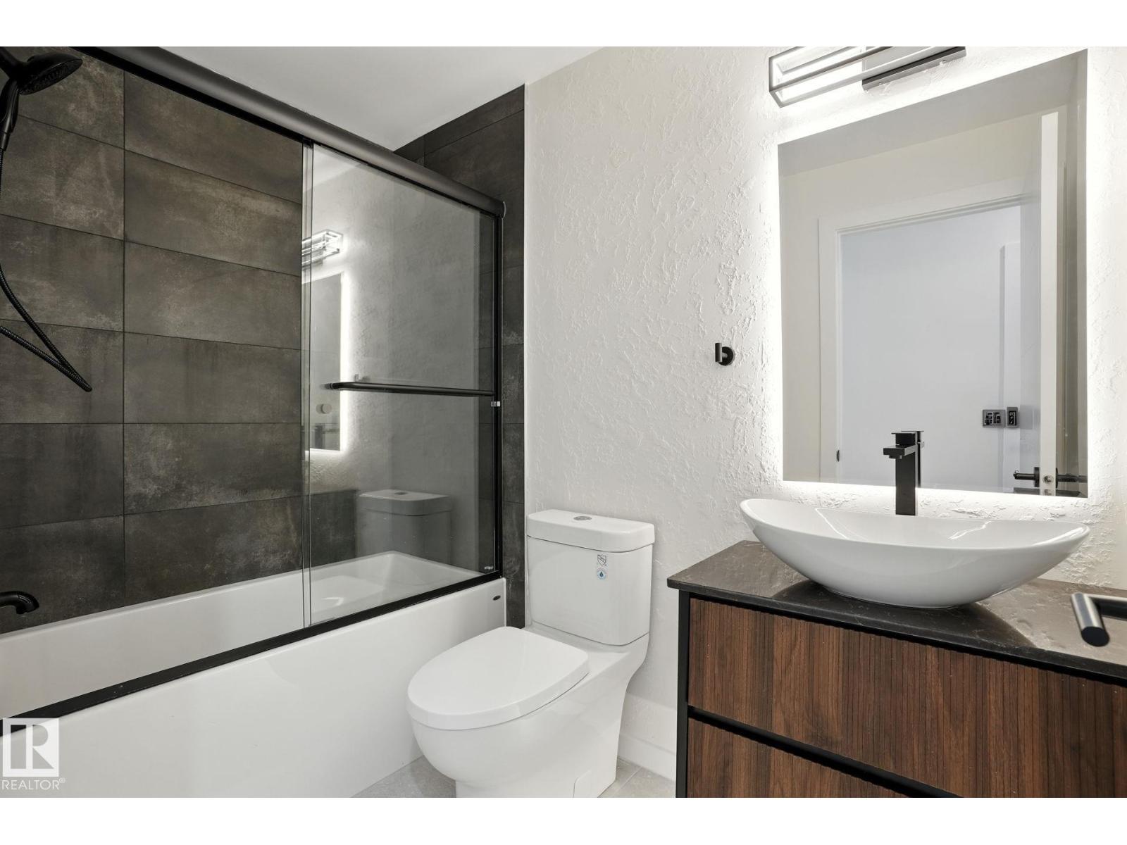 Photo 38 of 13809 Buena Vista Rd Nw, Edmonton AB