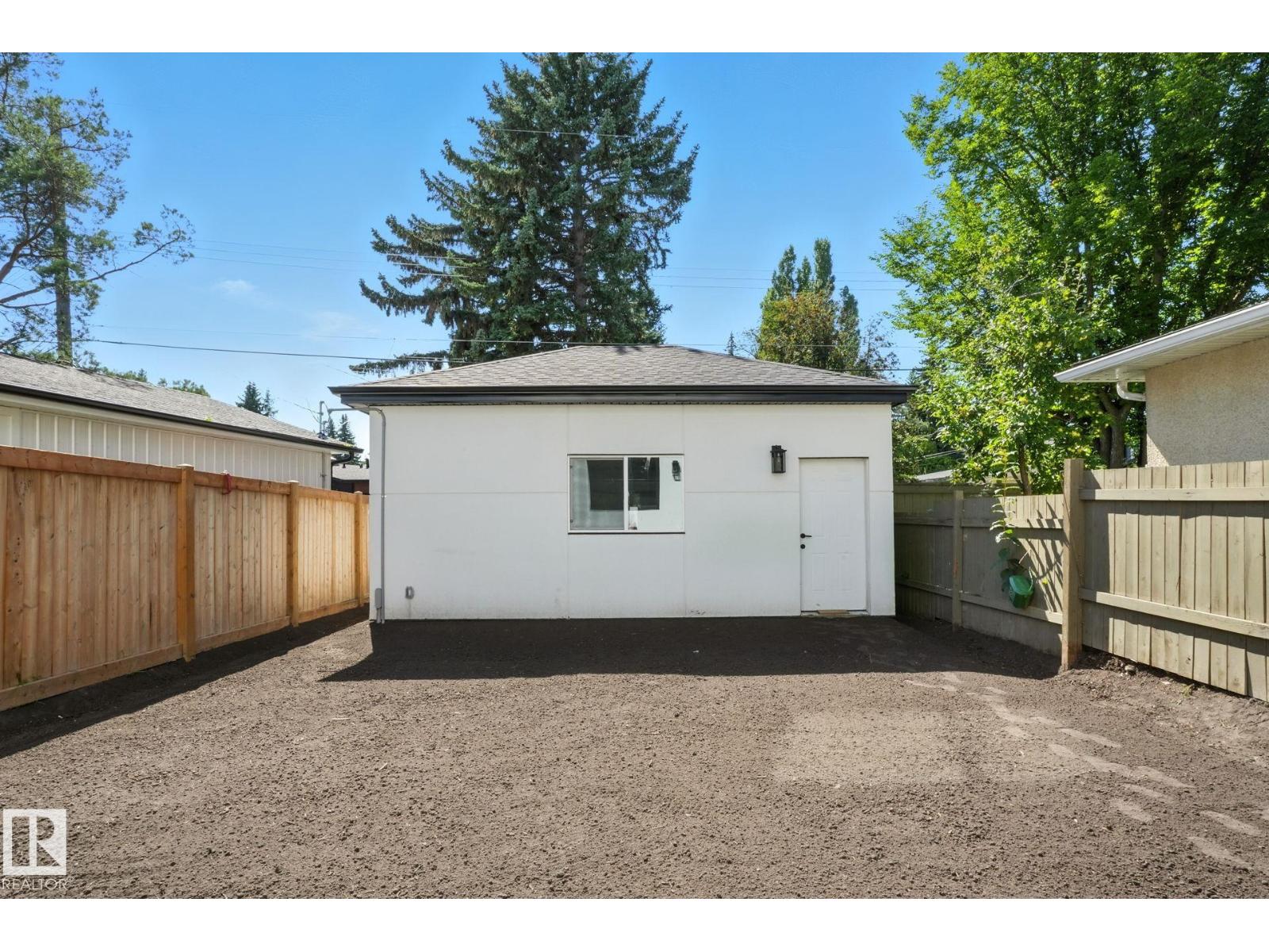 Photo 43 of 13809 Buena Vista Rd Nw, Edmonton AB