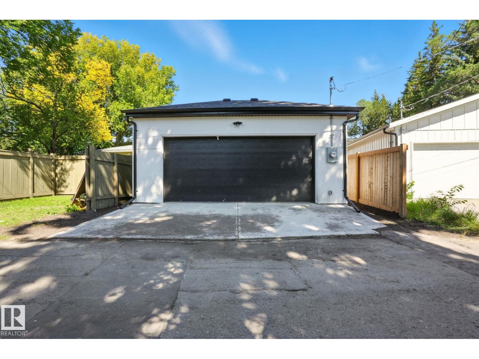 Photo 44 of 13809 Buena Vista Rd Nw, Edmonton AB