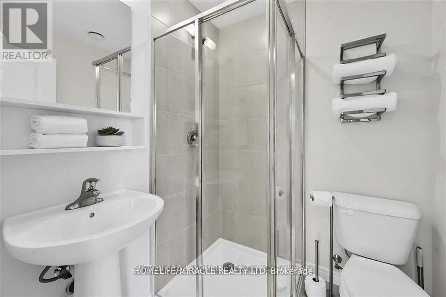 Photo 6 of 213 2750 King Street E, Hamilton ON