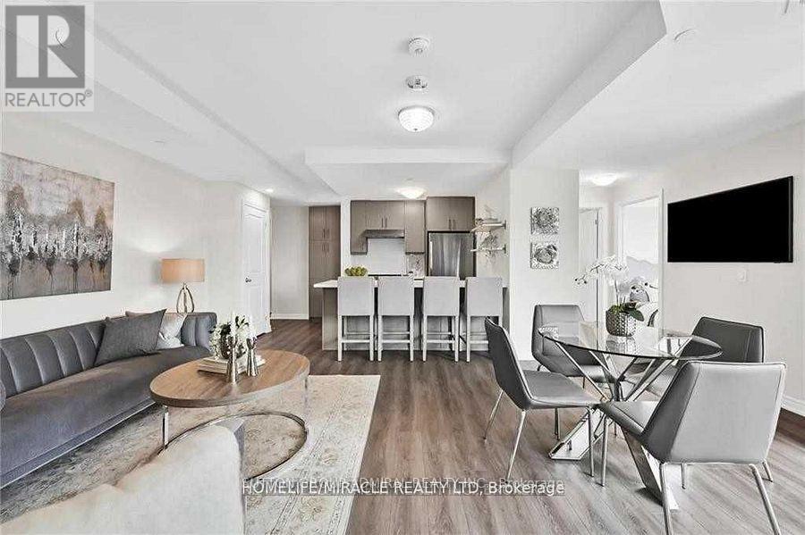 Photo 10 of 213 2750 King Street E, Hamilton ON