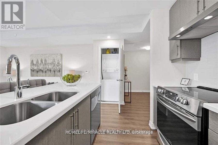 Photo 8 of 213 2750 King Street E, Hamilton ON