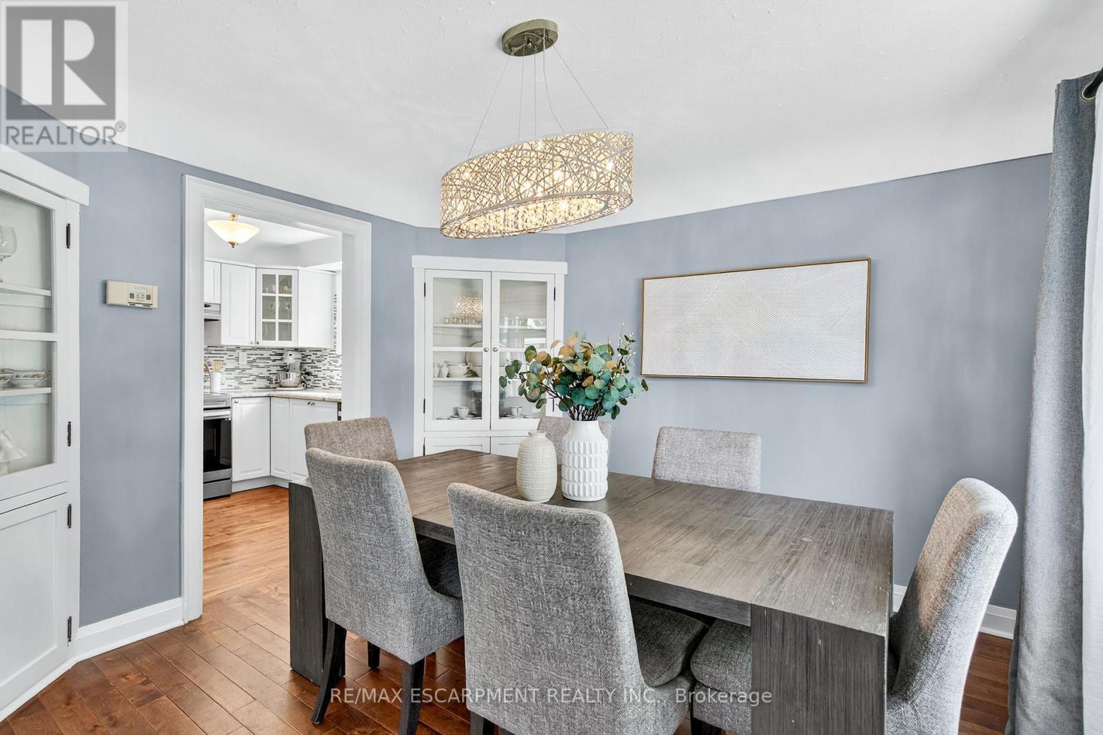Photo 12 of 131 Rosedale Avenue, Hamilton ON