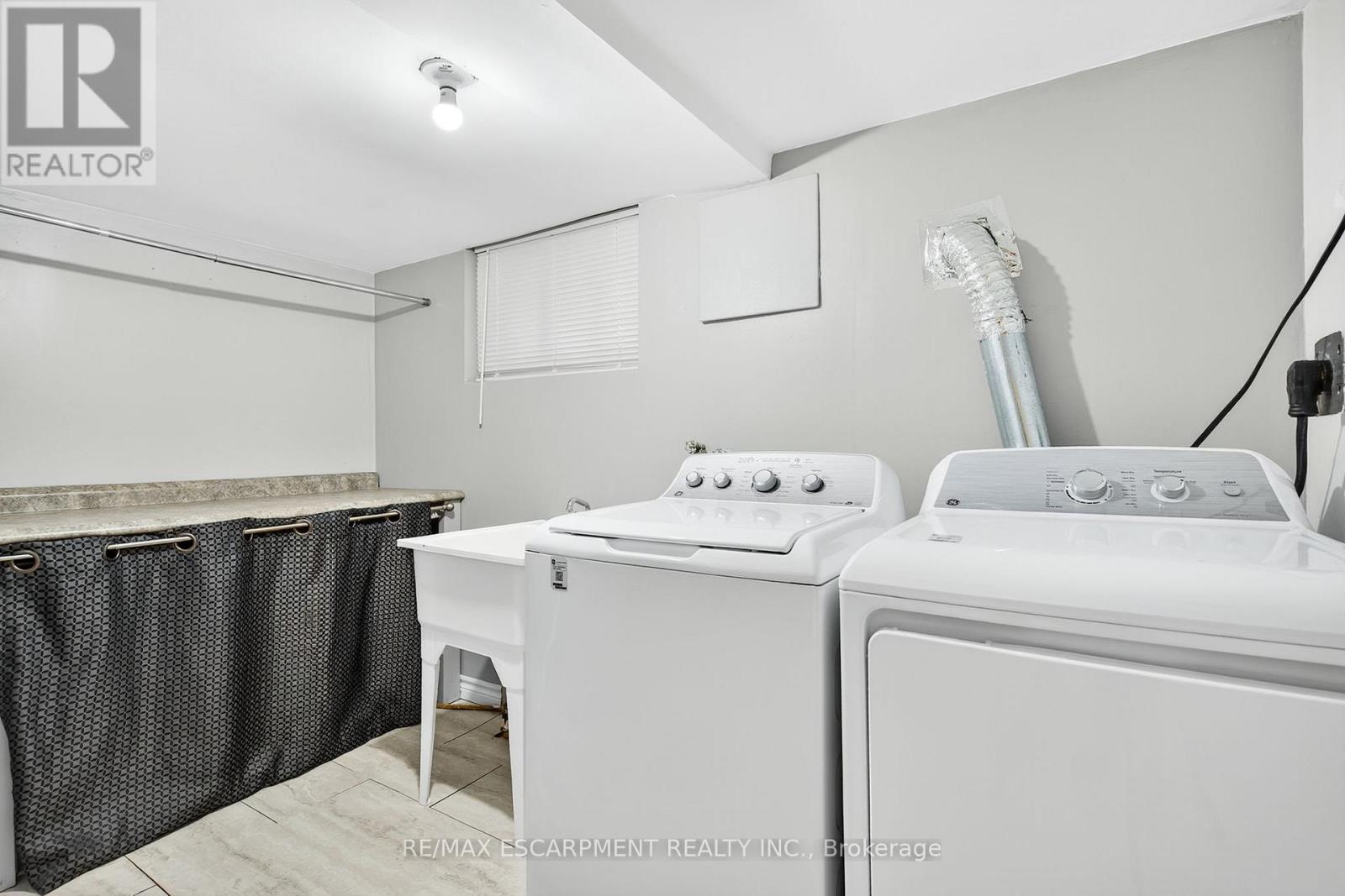 Photo 24 of 131 Rosedale Avenue, Hamilton ON