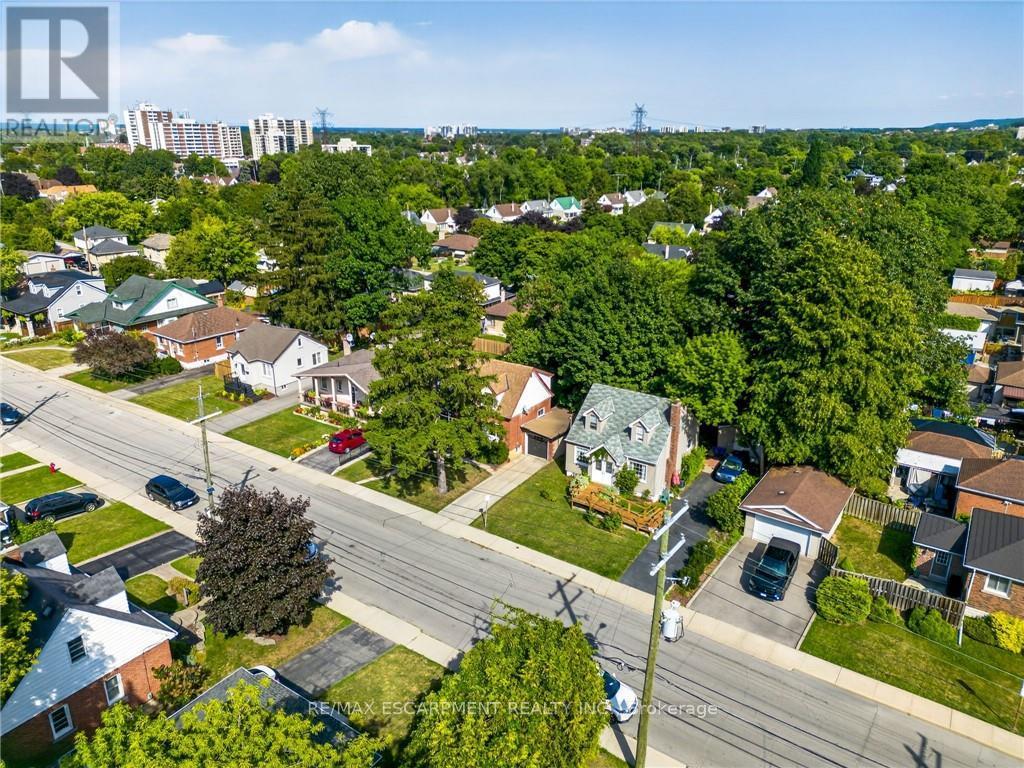 Photo 33 of 131 Rosedale Avenue, Hamilton ON