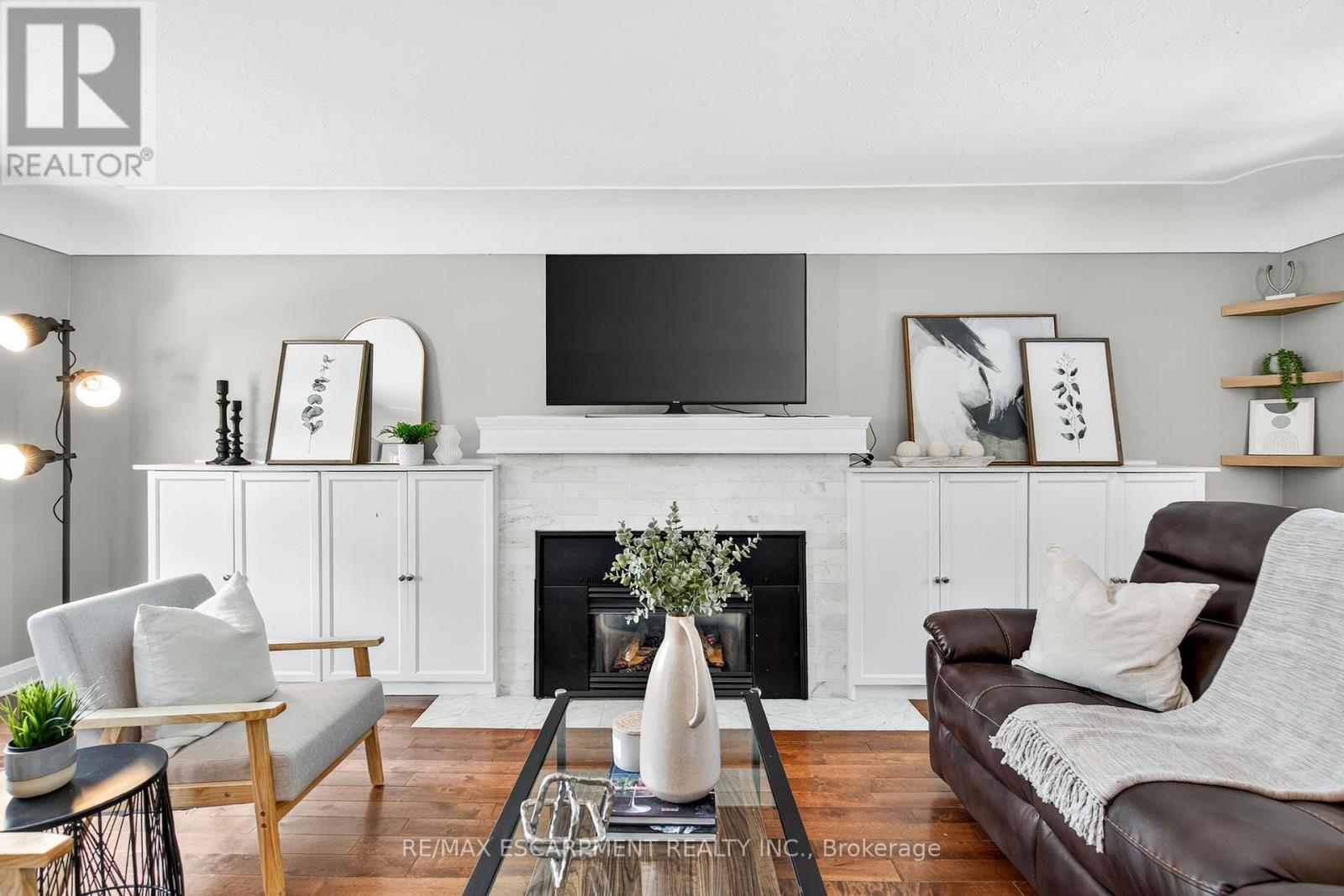 Photo 5 of 131 Rosedale Avenue, Hamilton ON