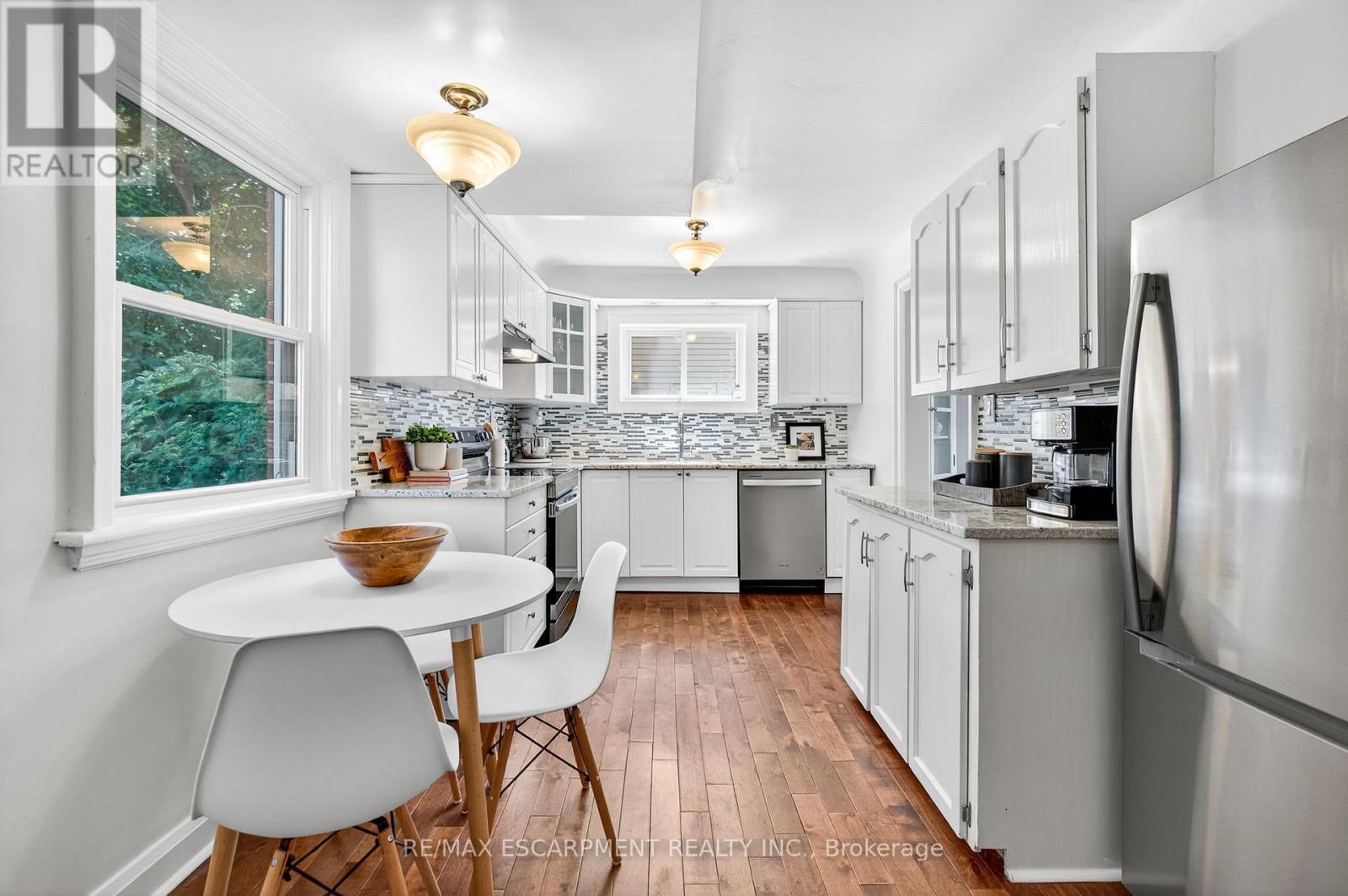 Photo 7 of 131 Rosedale Avenue, Hamilton ON