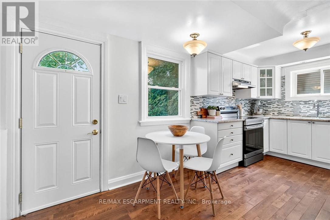 Photo 8 of 131 Rosedale Avenue, Hamilton ON