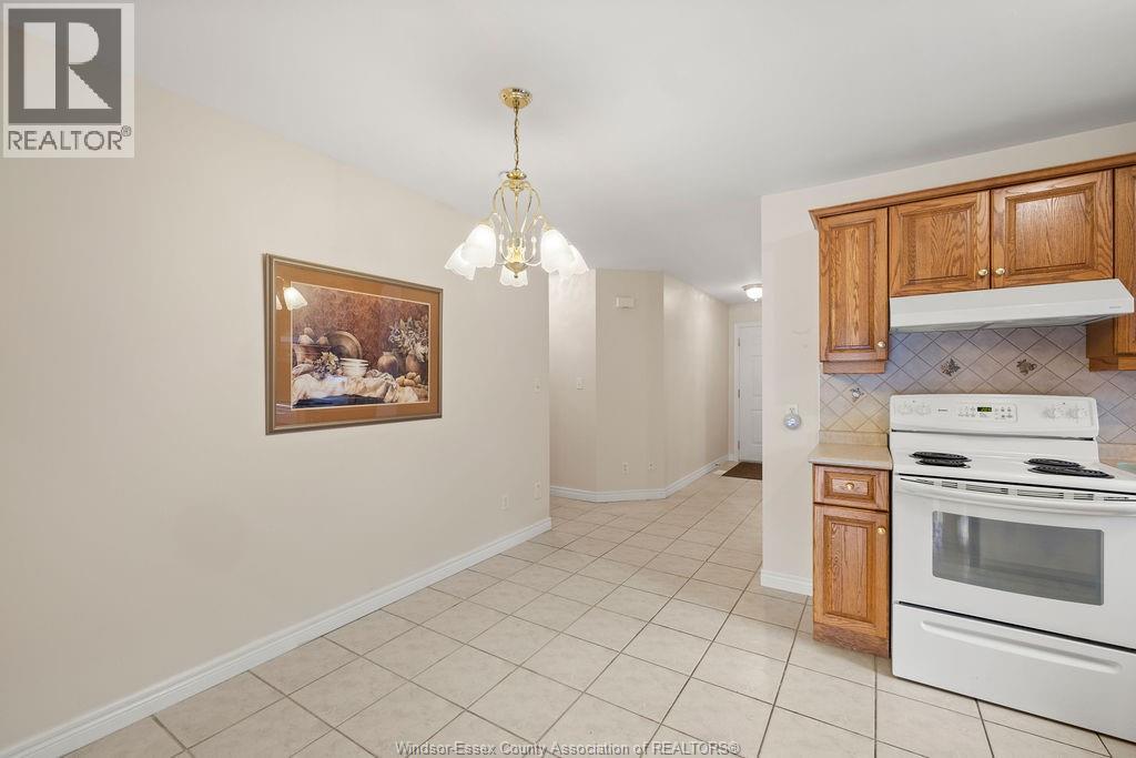 Photo 8 of 2091 Questa, Windsor ON