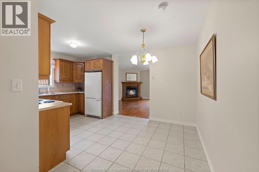 Photo 20 of 2091 Questa, Windsor ON