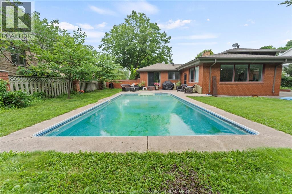 Photo 30 of 13961 Riverside Drive, Tecumseh ON
