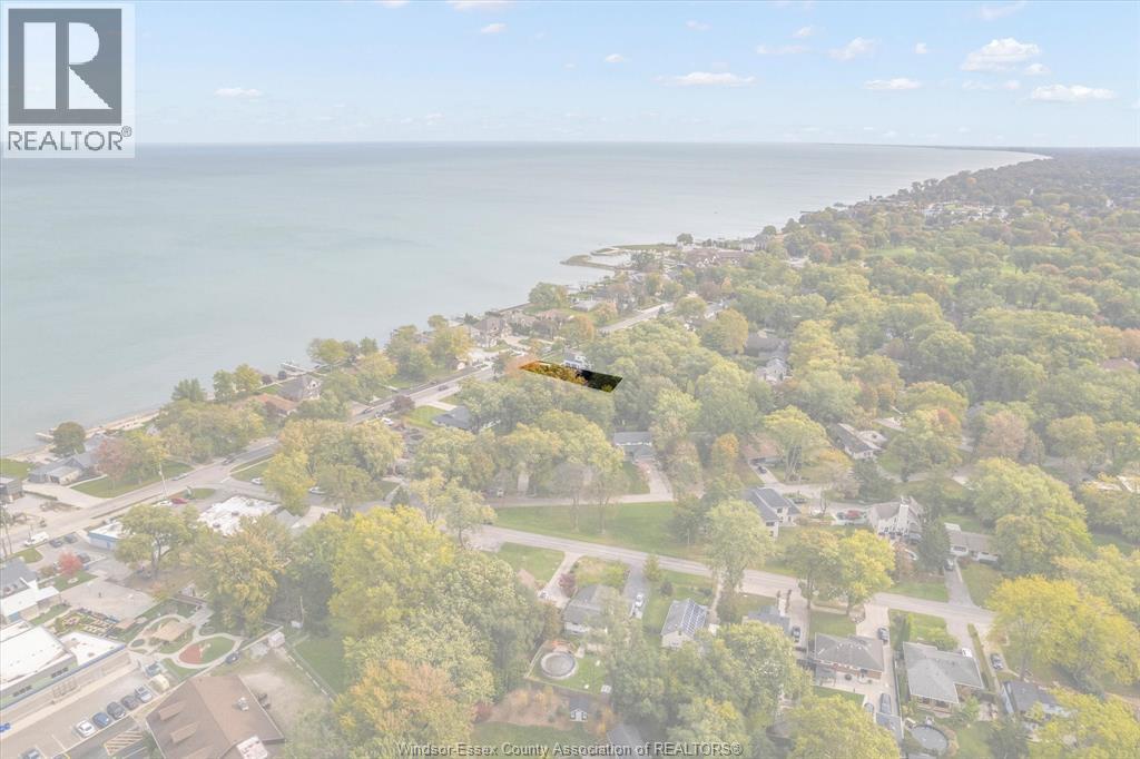 Photo 36 of 13961 Riverside Drive, Tecumseh ON