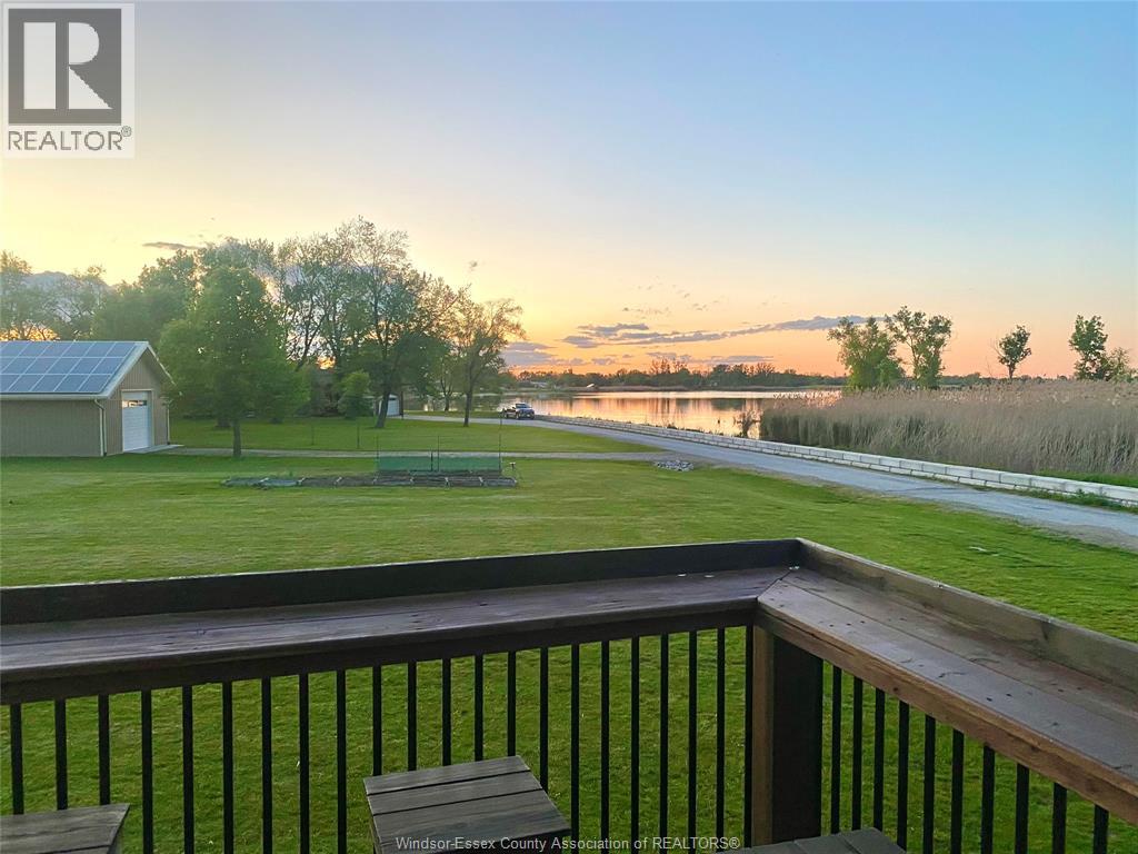 Photo 31 of 94 Sari Lane, Amherstburg ON