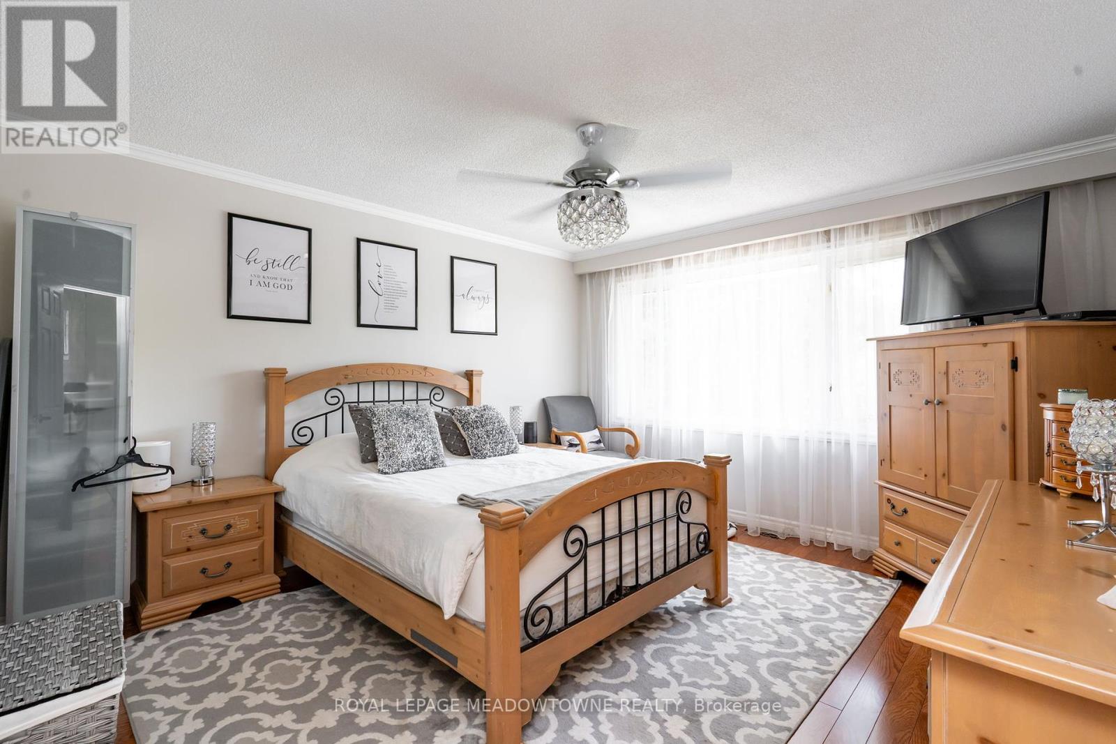 Photo 17 of 1559 Northmount Avenue, Mississauga ON