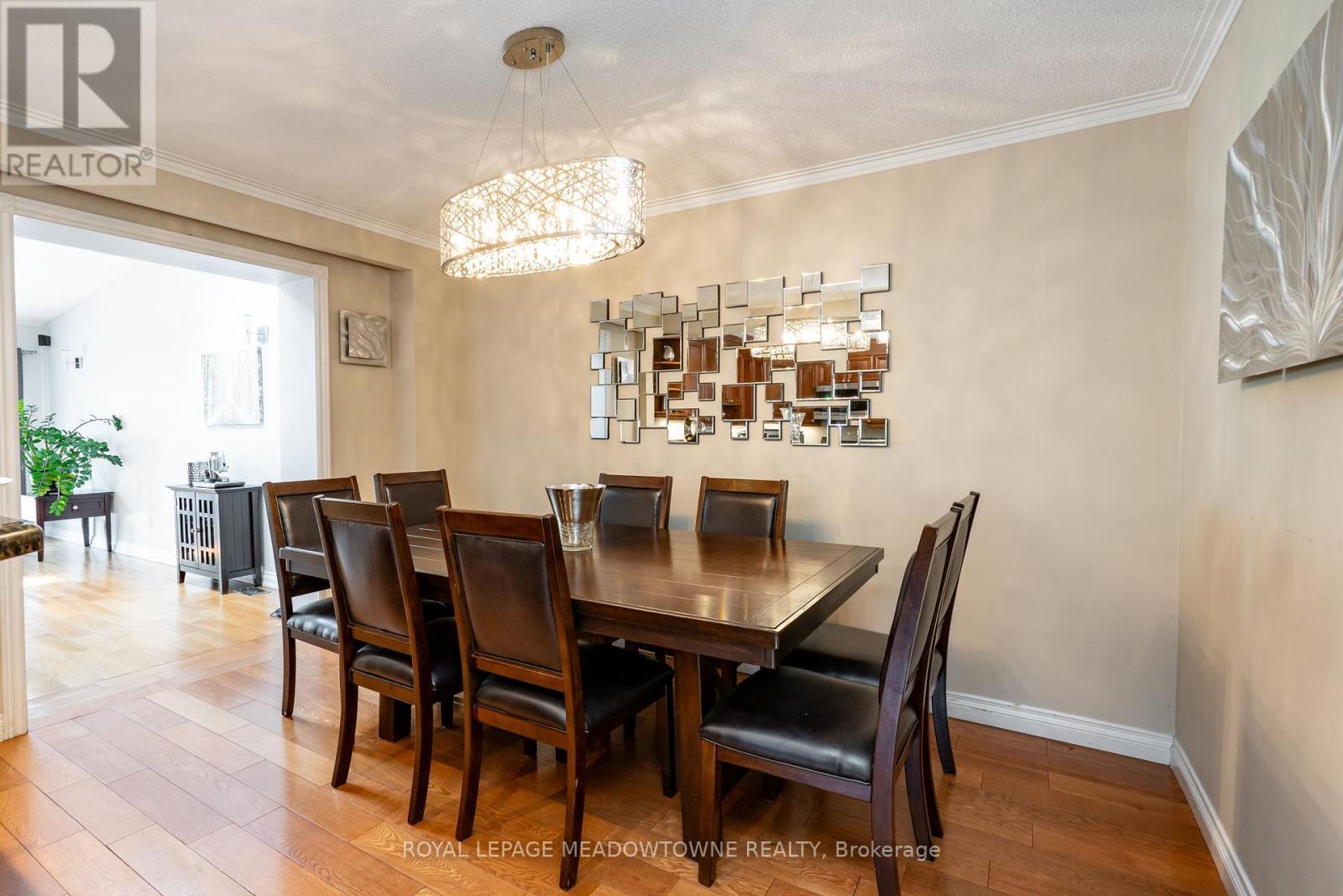 Photo 10 of 1559 Northmount Avenue, Mississauga ON
