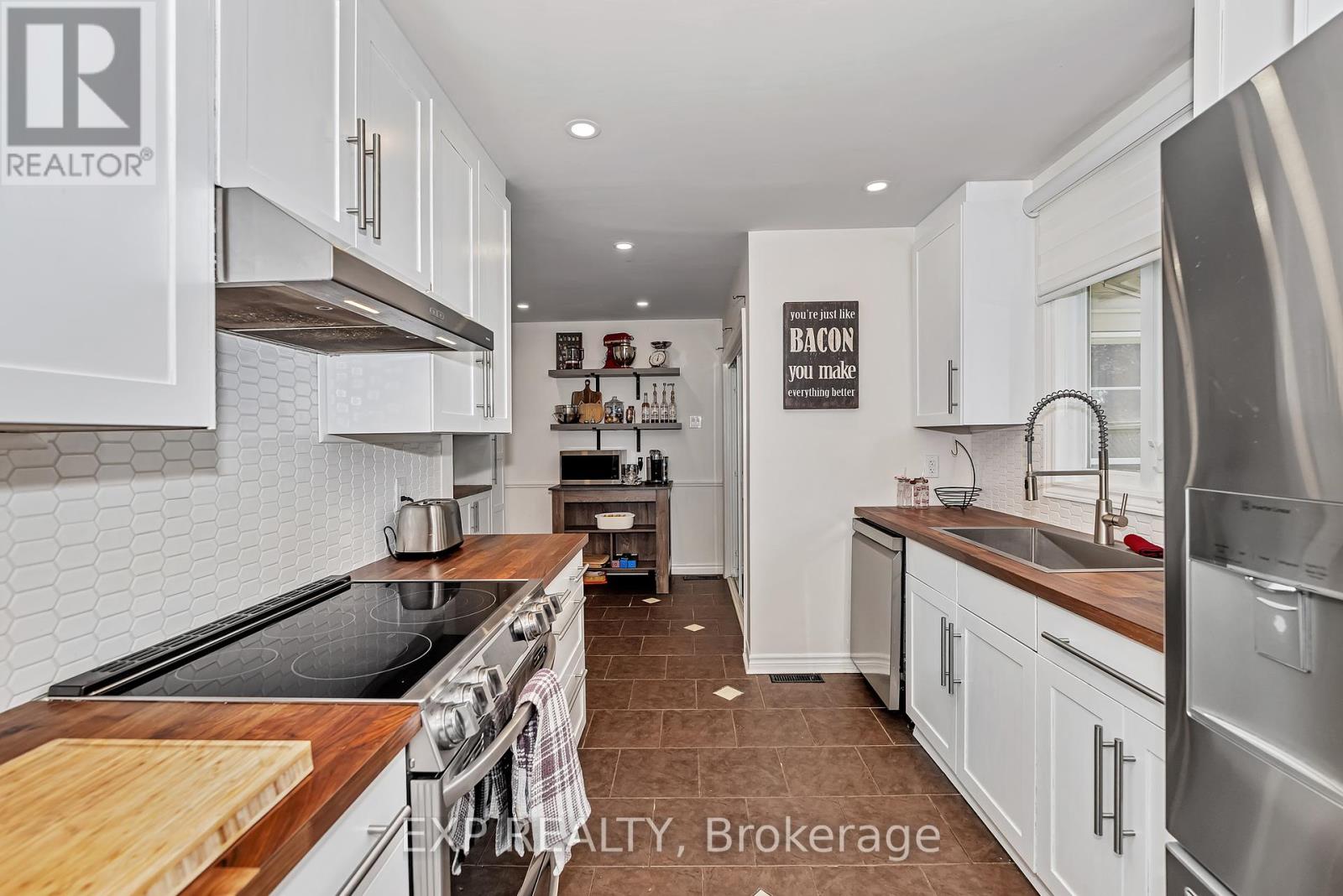Photo 7 of 936 Blythdale Road, Ottawa ON