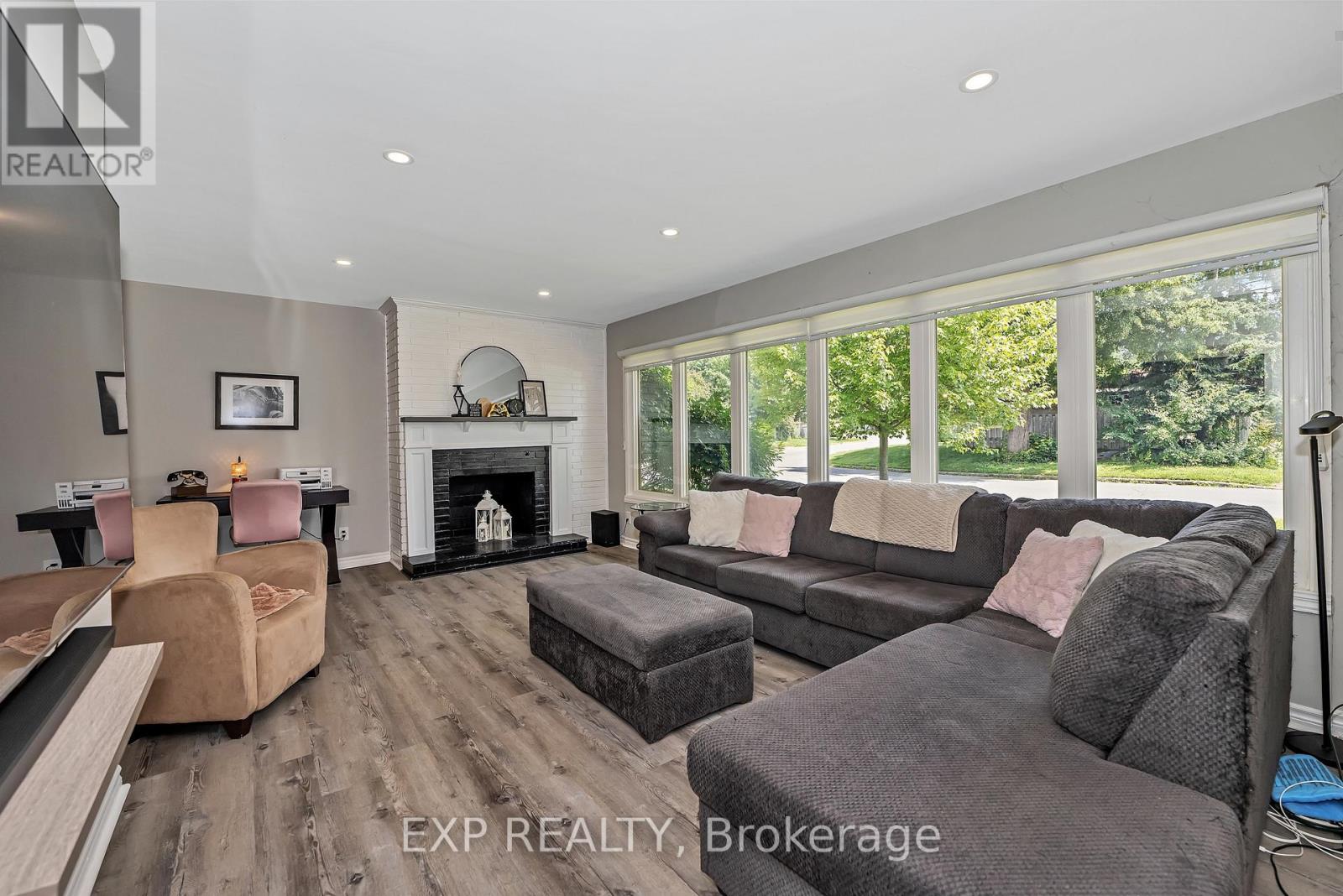 Photo 32 of 936 Blythdale Road, Ottawa ON