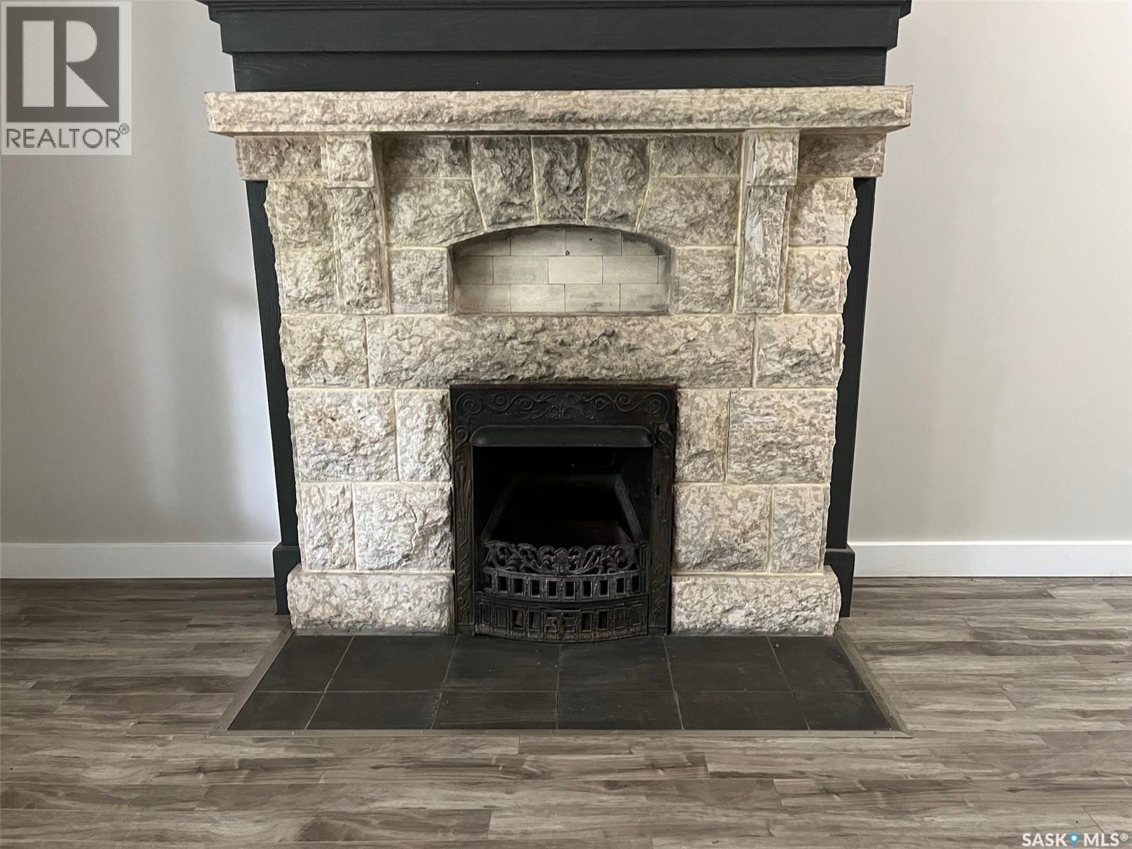 Photo 14 of 2059 Elphinstone Street, Regina SK