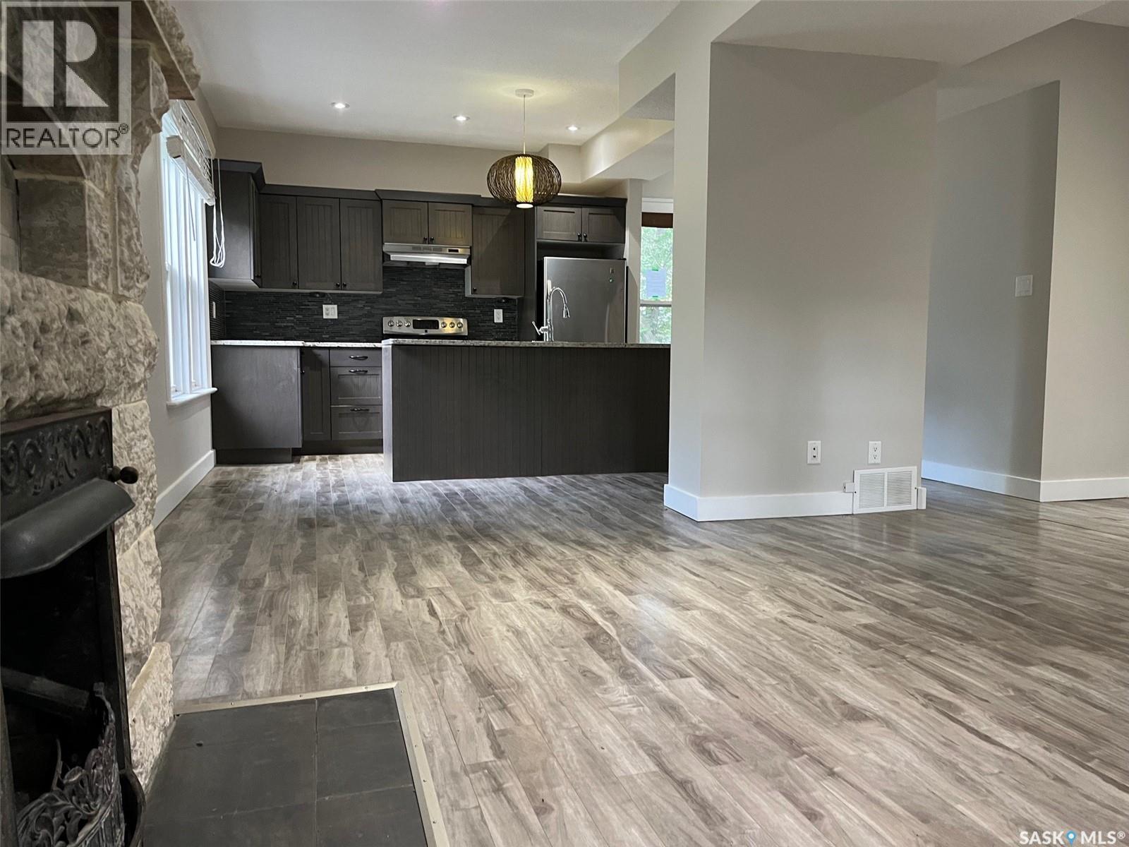 Photo 42 of 2059 Elphinstone Street, Regina SK