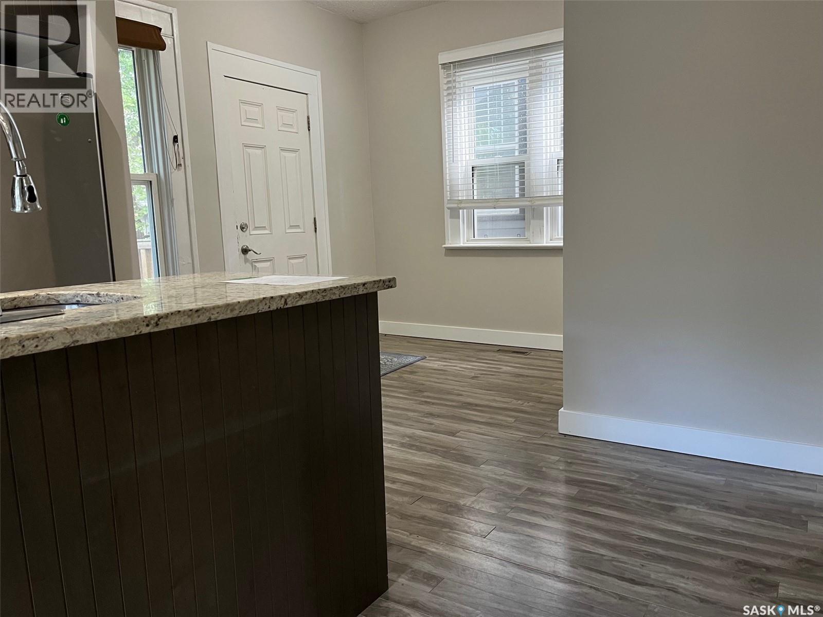 Photo 43 of 2059 Elphinstone Street, Regina SK