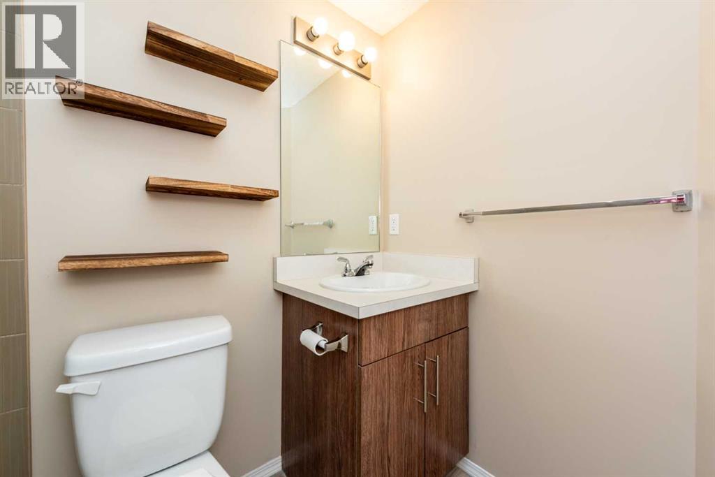 Photo 27 of 4210 403 Mackenzie Way Sw, Airdrie AB