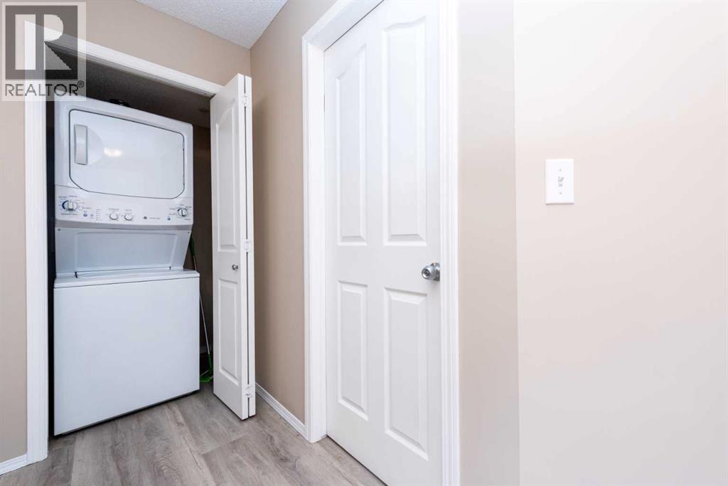 Photo 26 of 4210 403 Mackenzie Way Sw, Airdrie AB