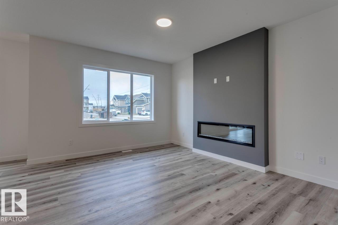 Photo 22 of 2840 191 St Nw, Edmonton AB
