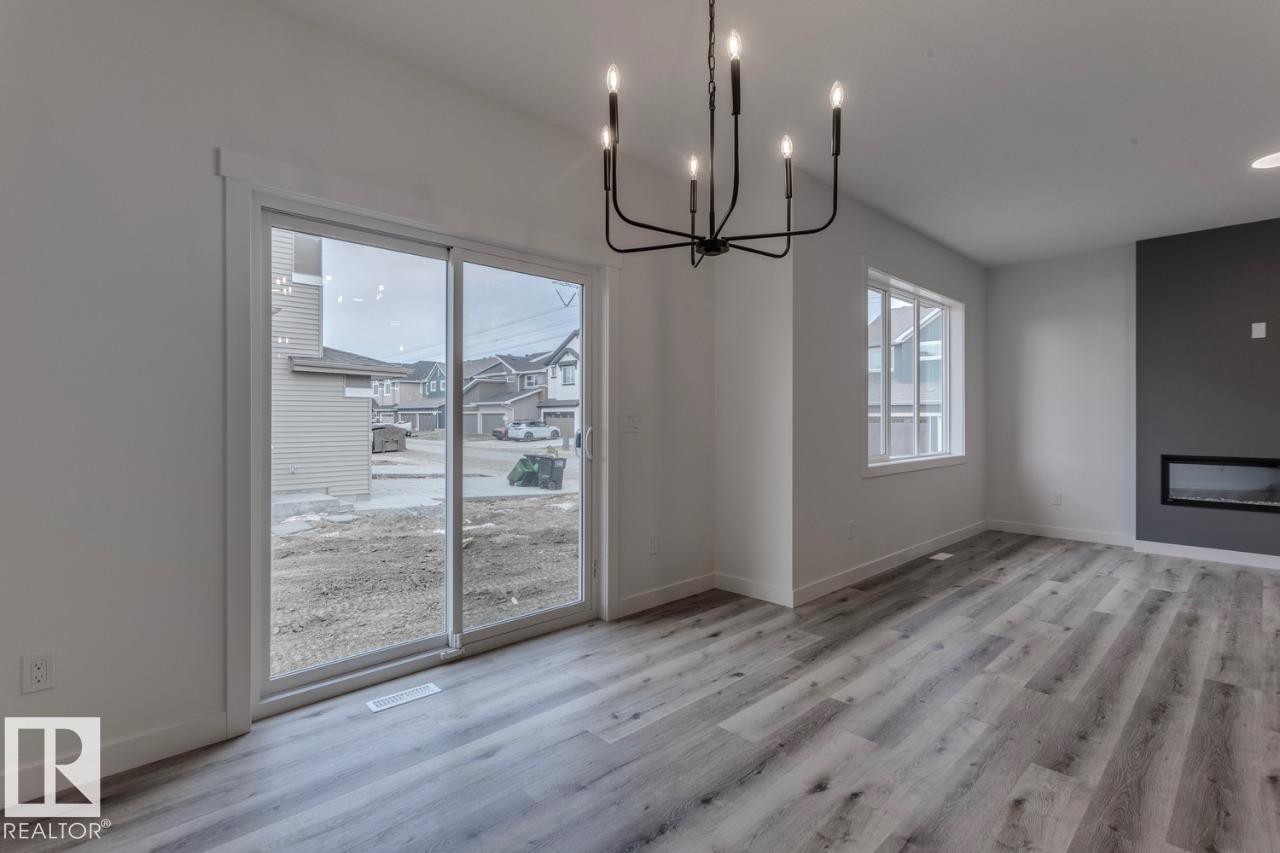 Photo 9 of 2840 191 St Nw, Edmonton AB